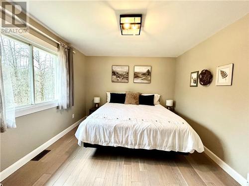 322 Gardiner Road, Perth, ON - Indoor Photo Showing Bedroom