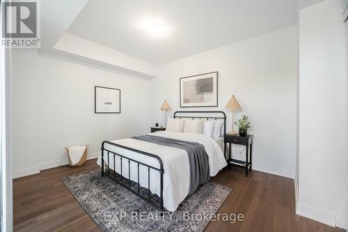 230 - 201 Carlaw Avenue, Toronto, ON - Indoor Photo Showing Bedroom