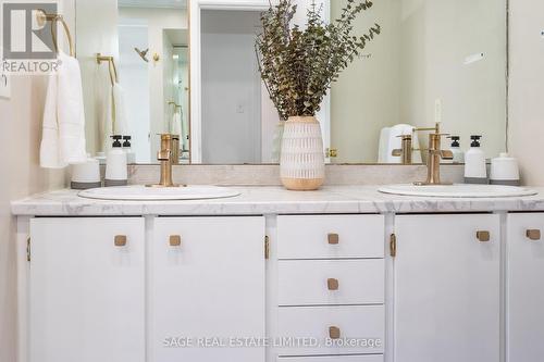 59 Cliffside Drive, Toronto, ON - Indoor Photo Showing Bathroom