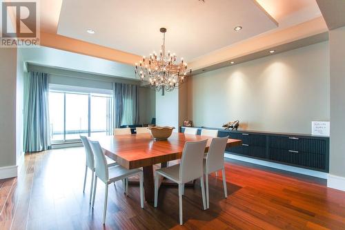 2575 Garden Court, West Vancouver, BC - Indoor Photo Showing Dining Room