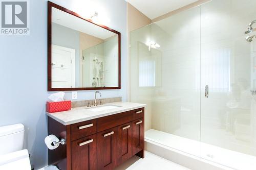 2575 Garden Court, West Vancouver, BC - Indoor Photo Showing Bathroom