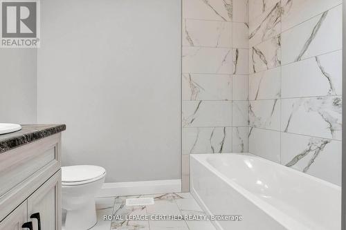 3 Grundy Crescent, East Luther Grand Valley, ON - Indoor Photo Showing Bathroom