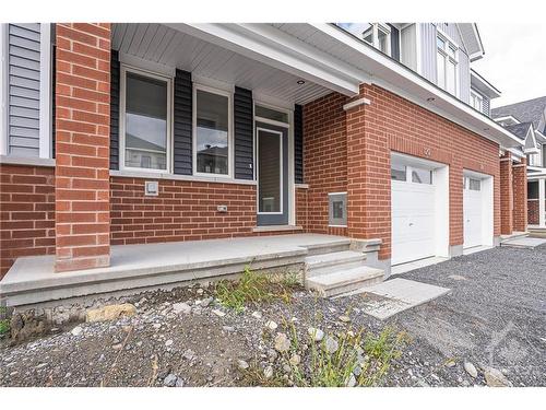 120 Beebalm Crescent, Ottawa, ON 