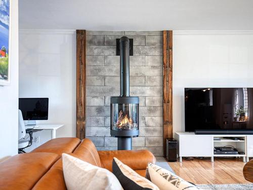 Family room - 1824 Rue Bachand, Carignan, QC - Indoor Photo Showing Living Room