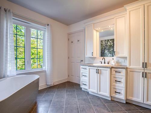 Salle de bains - 1824 Rue Bachand, Carignan, QC - Indoor Photo Showing Bathroom