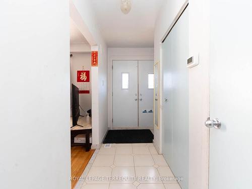 18 Rosette Crt, Toronto, ON - Indoor Photo Showing Other Room