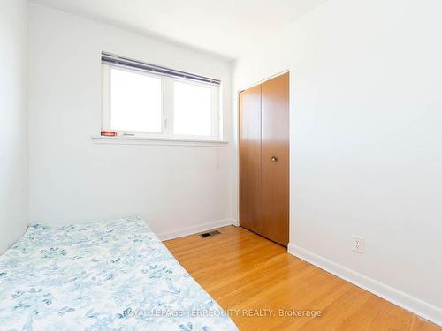 18 Rosette Crt, Toronto, ON - Indoor Photo Showing Bedroom