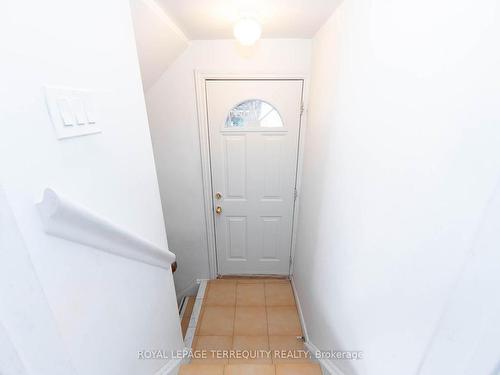 18 Rosette Crt, Toronto, ON - Indoor Photo Showing Other Room