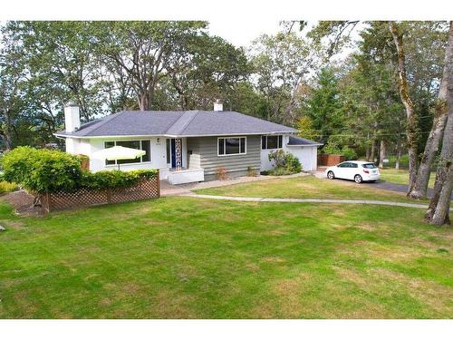 1434 Wende Rd, Saanich, BC 