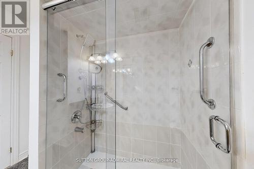 48 Maple Sugar Lane, Vaughan, ON - Indoor Photo Showing Bathroom