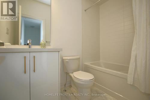 20 Chiara Rose Lane, Richmond Hill, ON - Indoor Photo Showing Bathroom