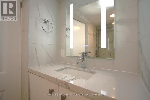 20 Chiara Rose Lane, Richmond Hill, ON - Indoor Photo Showing Bathroom