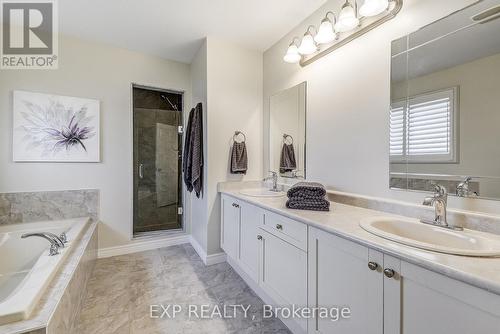 3 Cowper Court, Hamilton, ON - Indoor Photo Showing Bathroom