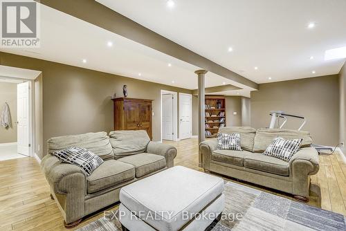 3 Cowper Court, Hamilton, ON - Indoor