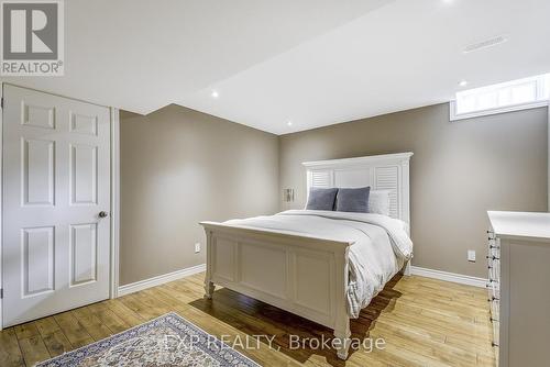 3 Cowper Court, Hamilton, ON - Indoor Photo Showing Bedroom