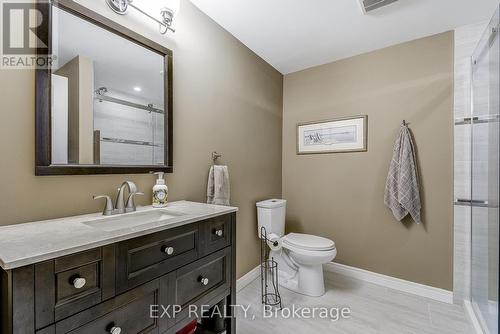 3 Cowper Court, Hamilton, ON - Indoor Photo Showing Bathroom