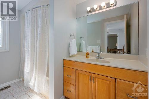 1707 Boisbriand Crescent, Ottawa, ON - Indoor Photo Showing Bathroom