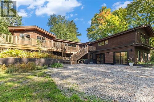 3826 Stonecrest Road, Ottawa, ON - Outdoor With Deck Patio Veranda