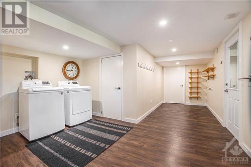 3826 Stonecrest Road, Ottawa, ON - Indoor Photo Showing Laundry Room