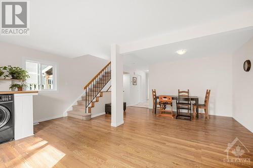 37 Fair Oaks Crescent, Ottawa, ON - Indoor Photo Showing Laundry Room