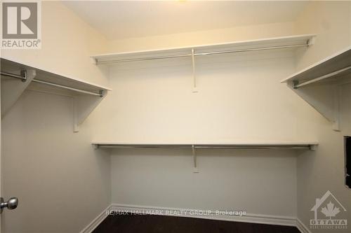 322 Fairlakes Way, Ottawa, ON - Indoor With Storage