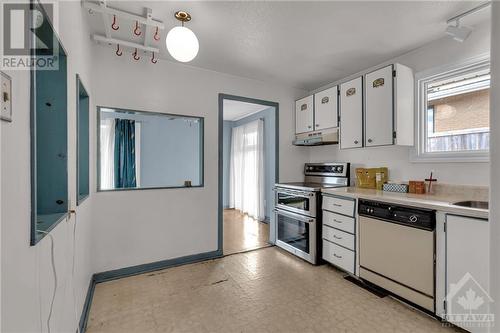 1271 Meadowlands Drive E, Ottawa, ON - Indoor Photo Showing Kitchen