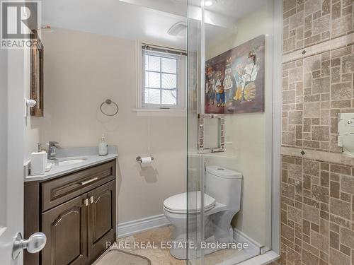 27 Windham Drive, Toronto, ON - Indoor Photo Showing Bathroom