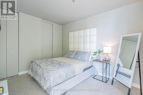 201 - 81 Navy Wharf Court, Toronto, ON - Indoor Photo Showing Bedroom