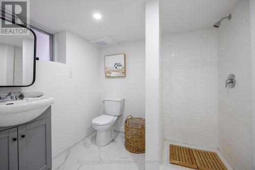 672 Milverton Boulevard, Toronto, ON - Indoor Photo Showing Bathroom