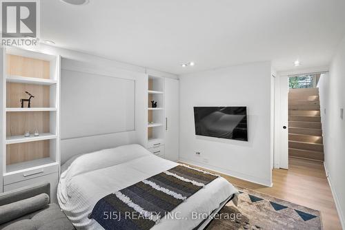 421 Craven Road, Toronto, ON - Indoor Photo Showing Bedroom