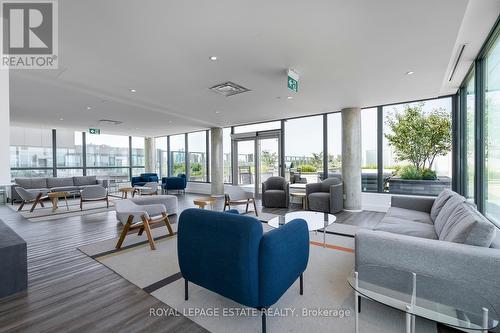 154 Logan Avenue, Toronto, ON - Indoor Photo Showing Living Room