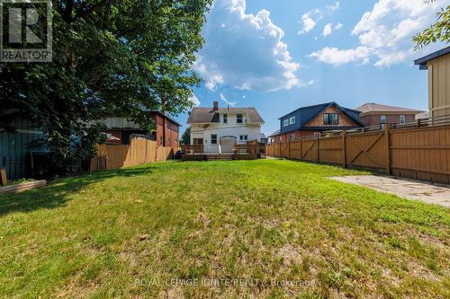 296 King Street E, Oshawa, ON - Outdoor With Backyard