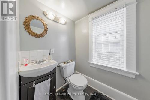 296 King Street E, Oshawa, ON - Indoor Photo Showing Bathroom