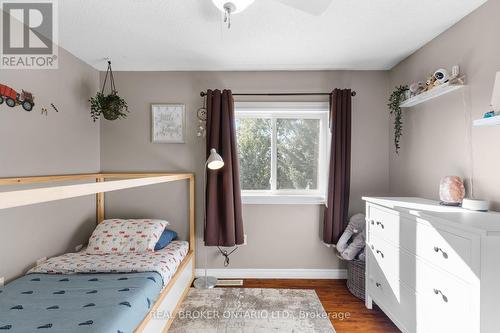 101 Wessenger Drive S, Barrie, ON - Indoor Photo Showing Bedroom