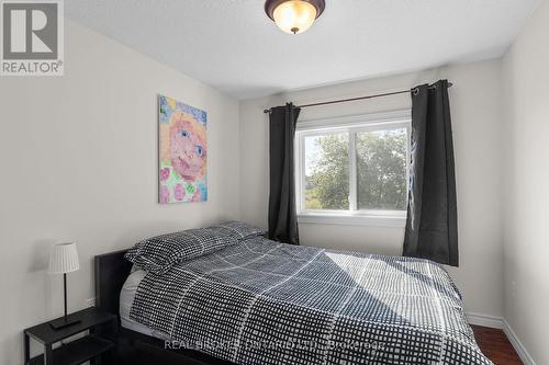 101 Wessenger Drive S, Barrie, ON - Indoor Photo Showing Bedroom