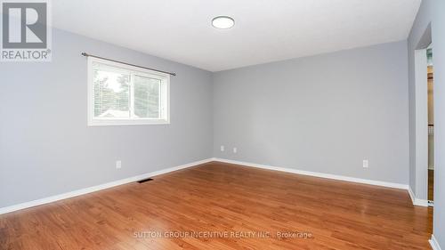 4 Acorn Crescent W, Wasaga Beach, ON - Indoor Photo Showing Other Room