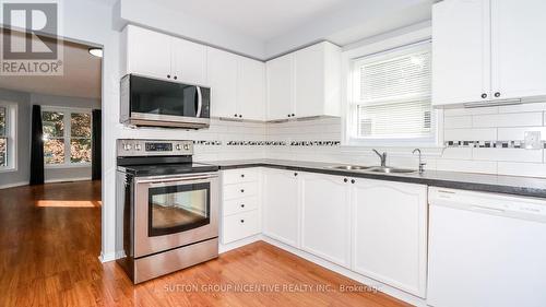 4 Acorn Crescent W, Wasaga Beach, ON - Indoor Photo Showing Kitchen With Double Sink