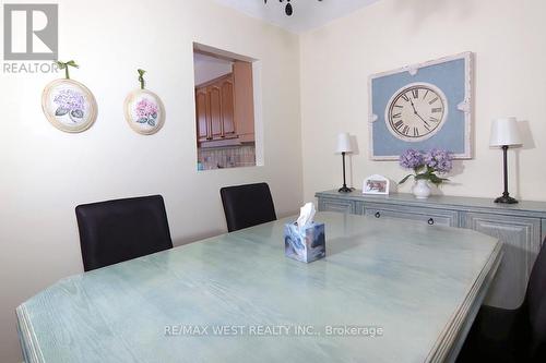 2244 - 2244 Marine Drive, Oakville, ON - Indoor Photo Showing Dining Room