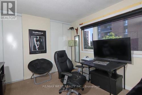 2244 - 2244 Marine Drive, Oakville, ON - Indoor Photo Showing Other Room