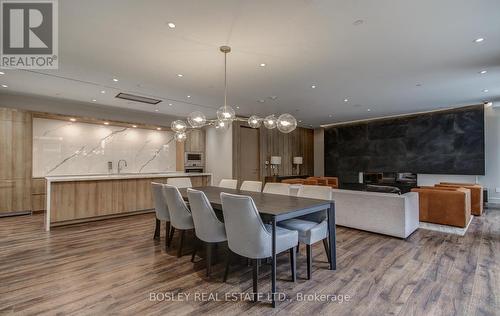 303 - 21 Park Street E, Mississauga, ON - Indoor Photo Showing Dining Room