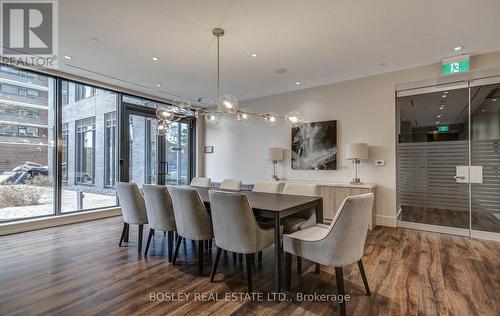 303 - 21 Park Street E, Mississauga, ON - Indoor Photo Showing Dining Room