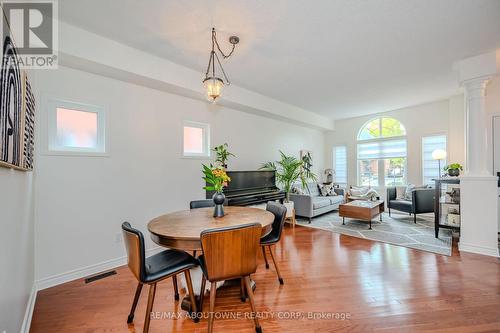 2595 Capilano Crescent, Oakville, ON - Indoor Photo Showing Dining Room