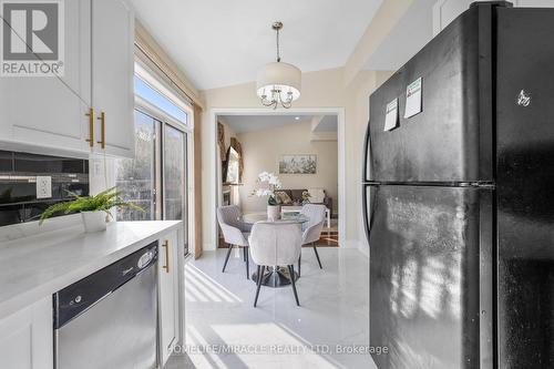 44 Wellsprings Drive, Brampton, ON - Indoor Photo Showing Kitchen