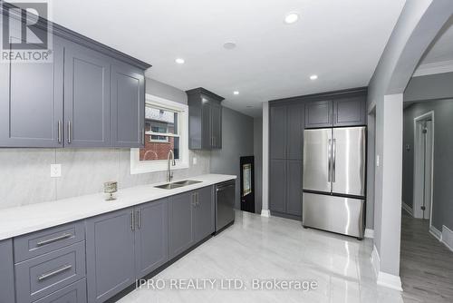 1259 Ogden Avenue, Mississauga, ON - Indoor Photo Showing Kitchen With Double Sink