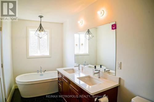 105 Kingsbridge Drive, Amherstburg, ON - Indoor Photo Showing Bathroom