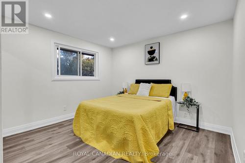 189 Country Club Drive, Guelph, ON - Indoor Photo Showing Bedroom