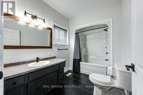 86119 Kintail Line, Ashfield-Colborne-Wawanosh, ON - Indoor Photo Showing Bathroom