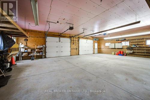 86119 Kintail Line, Ashfield-Colborne-Wawanosh, ON - Indoor Photo Showing Garage