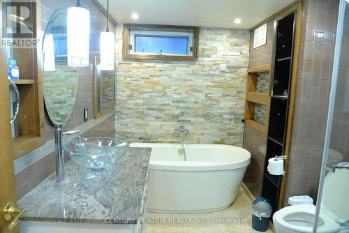 7 Mcmann Drive, Thorold, ON - Indoor Photo Showing Bathroom