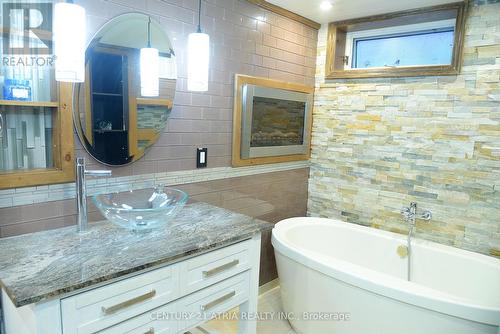 7 Mcmann Drive, Thorold, ON - Indoor Photo Showing Bathroom